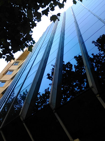 Limpieza cristales edificio VISIONLAB