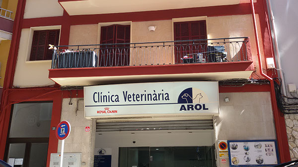 Vista de la fachada renovada