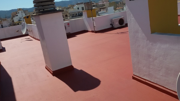 Terraza durante el proceso de impermeabilización
