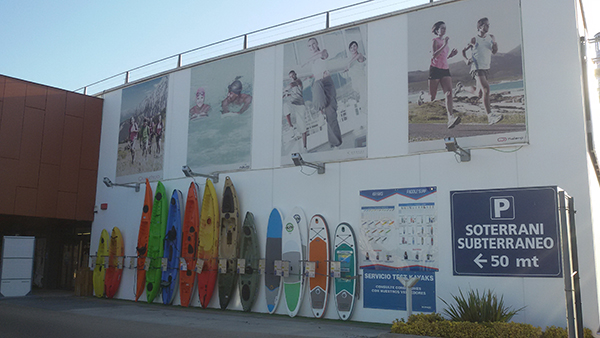 Instalación Lonas publicitarias Decathlon