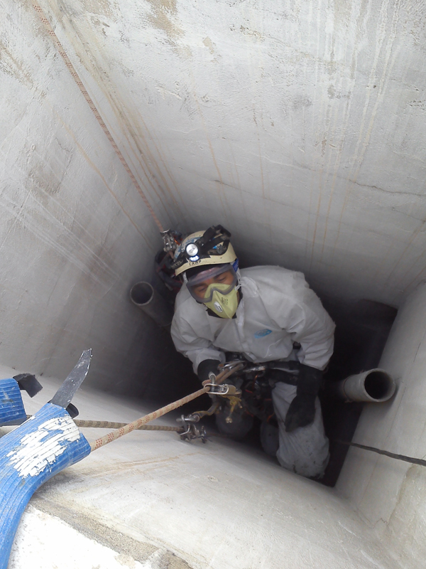 Unidad móvil de descontaminación de amianto de Mac10