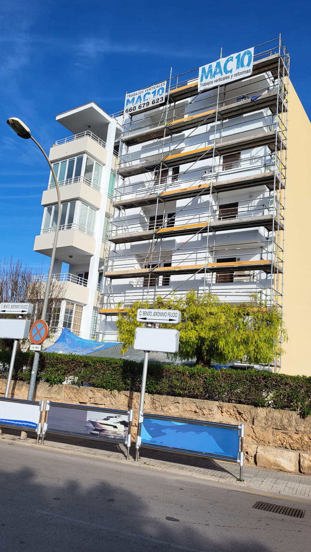 Rehabilitación de la fachada de un edificio en Puerto Portals