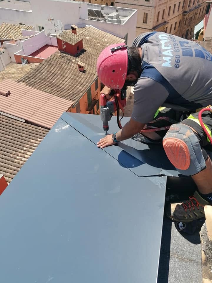 mac 10 trabajos verticales trabajos en altura operario tejado